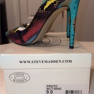 Steve Madden Vibrant Snake Print Heels